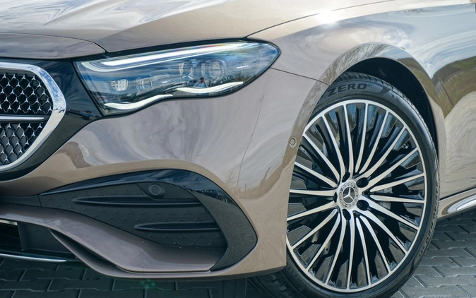 Mercedes-Benz Klasa E cena 392763 przebieg: 1638, rok produkcji 2024 z Stoczek Łukowski małe 106